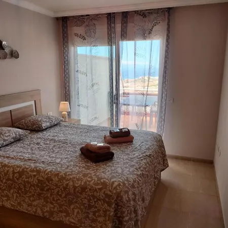 Beautiful Sunset View Apartment